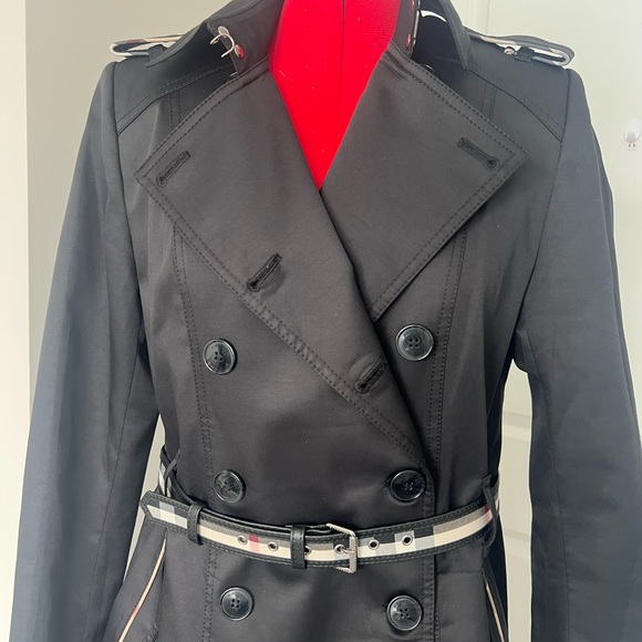 Burberry Black Double-Breasted Trench Coat - Picture 11 of 16